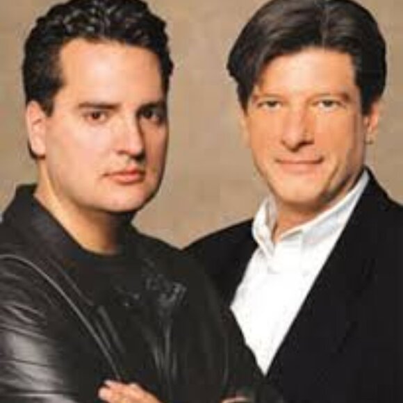 Unique Roe Conn & Garry Meier Collectible WLS Radio Golf Ball Promo Item - Picture 2 of 8